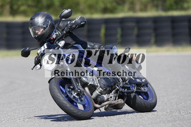 /Archiv-2025/48 25.08.2025 Cornu Master School ADR/gruen-vert/21